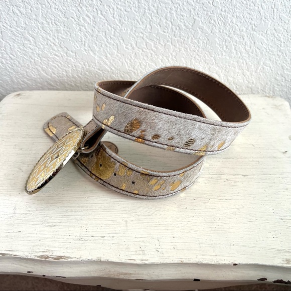 Erin Knight Designs Gold Buckle and Hide Belt - Picture 11 of 13